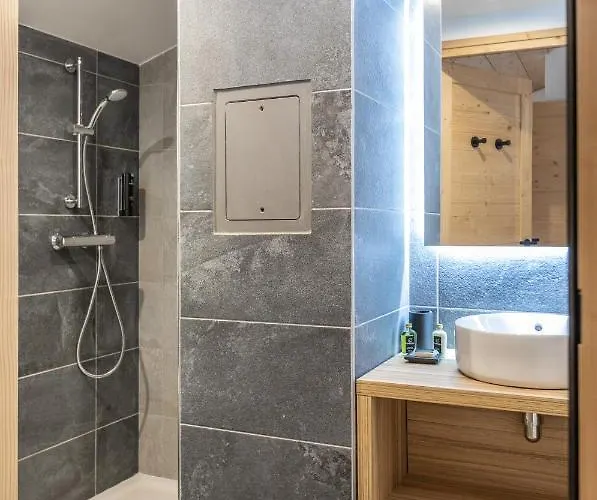 Terresens - Le Snoroc Apartmanhotel La Plagne